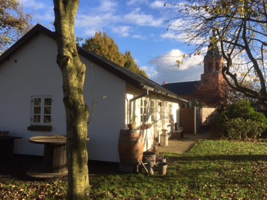 Vila Idyllisk Anneks, Hvor Lejer Har Eget Hus. Vejle Exteriér fotografie